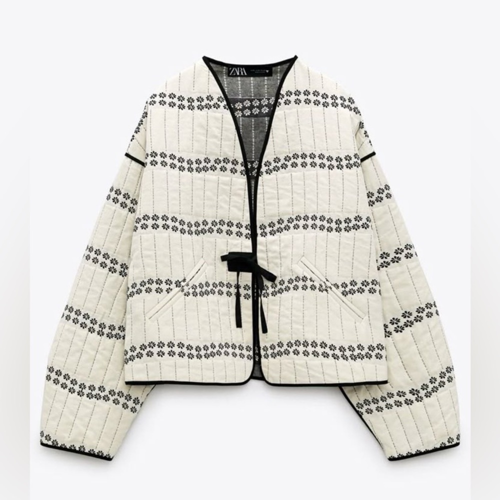 Zara NWT ivory and black floral printed quilted jacket with front tie